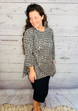 Tara Sharkbite Tunic-Gray Leopard Print