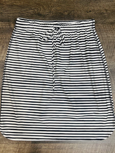 Missy Black & White Striped Print Swim/Active Skirt (Hidden Shorts) 26”