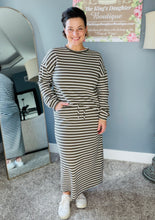 Candice Ribbed Skirt- Gray Striped