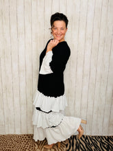 Colors of Spring- Black & Ivory