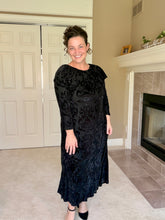 Kayla Velvet Burnout Dress- Black