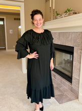Kayla Ruffle Sleeves Dress-Black