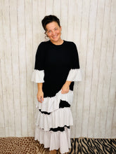 Colors of Spring- Black & Ivory