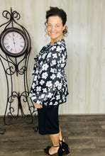 Lillian Black & White Bow Top