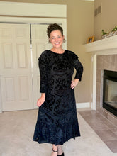 Kayla Velvet Burnout Dress- Black