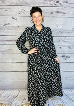 Kaylee Collared Black & Off White Floral Dress