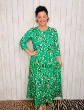 Misty Ruffle Tiered Dress-Green Floral