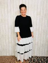 Colors of Spring- Black & Ivory