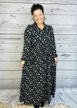 Kaylee Collared Black & Off White Floral Dress