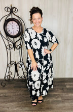 Larissa Summer Vibes Dress- Black & White Floral