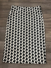 Miss Amy Thicker Fabric Pencil Skirt- (Regular & Plus) Houndstooth
