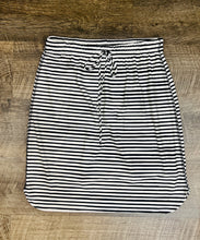 Missy Black & White Striped Print Swim/Active Skirt (Hidden Shorts) 22”