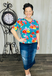 Janet Teal & Floral Top