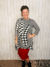 Cynthia Ruffle High Low Tunic-Houndstooth