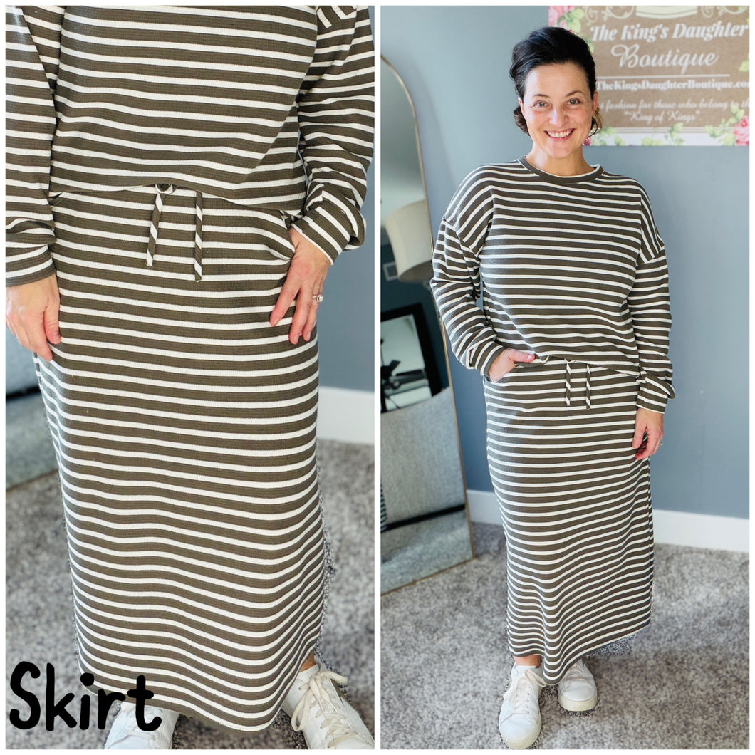 Candice Ribbed Skirt- Gray Striped