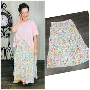 Floral Print Tiered Maxi Skirt (PLUS)- White