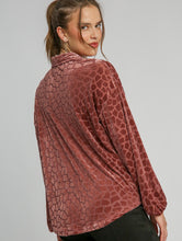 Animal Print & Burnout Velvet Top