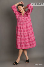 Cindy Jacquard Puff Sleeve Dress Plus-(Rose or Wine)